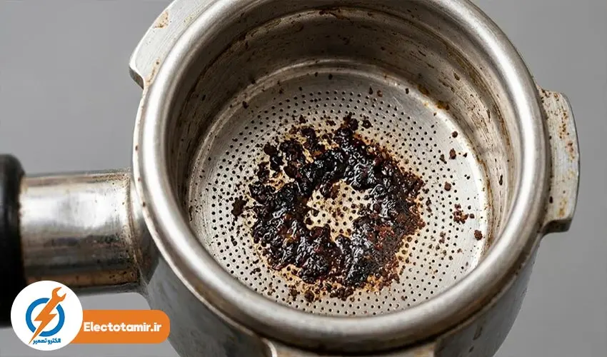 ابکی شدن قهوه به دلیل کثیف بودن اسپرسوساز مباشی